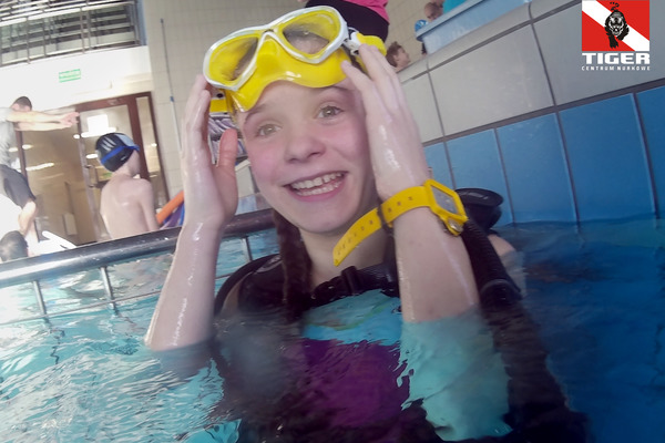 2017.12.10 - Amelka odkrywa nurkowanie