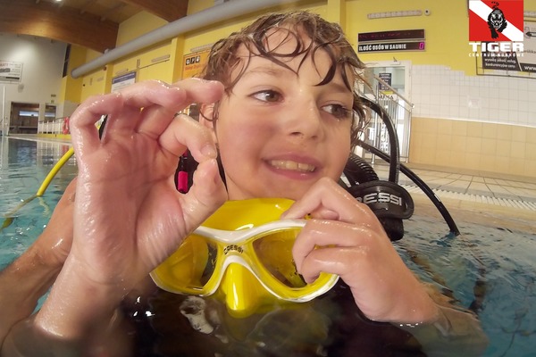 2020.08.20 - Maurycy odkrywa nurkowanie